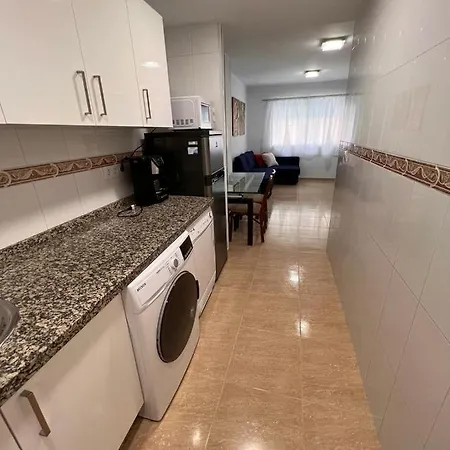 Centro - Beautiful , Newly Renovated 2 Bedroom Apartamento