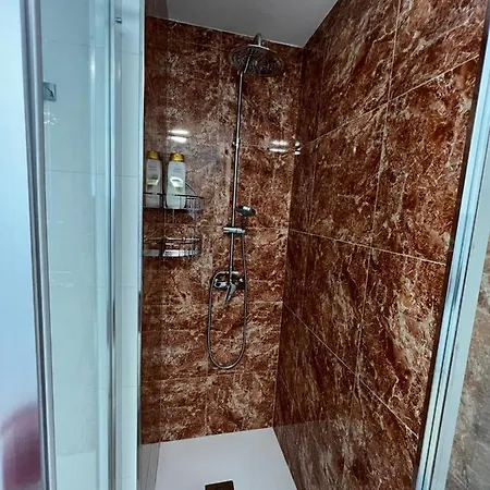 公寓 Centro - Beautiful , Newly Renovated 2 Bedroom *